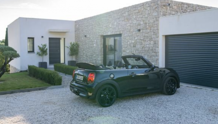 Mini Cooper S Cabrio Resolute Edition da oggi è realtà - Foto 1 di 16