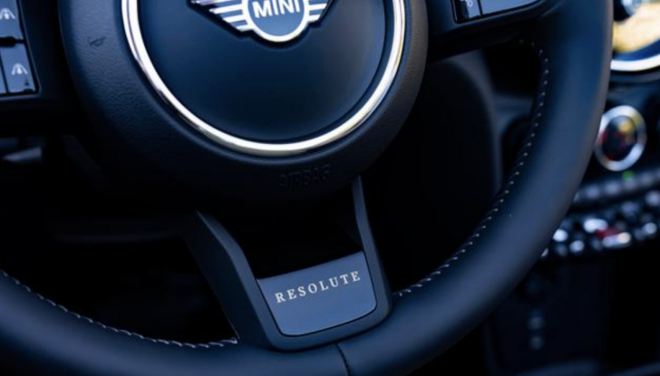 Mini Cooper S Cabrio Resolute Edition da oggi è realtà - Foto 10 di 16