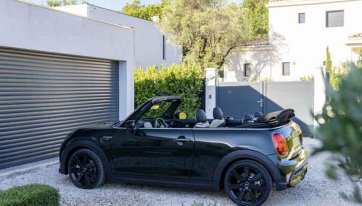 Mini Cooper S Cabrio Resolute Edition da oggi è realtà - Foto 11 di 16