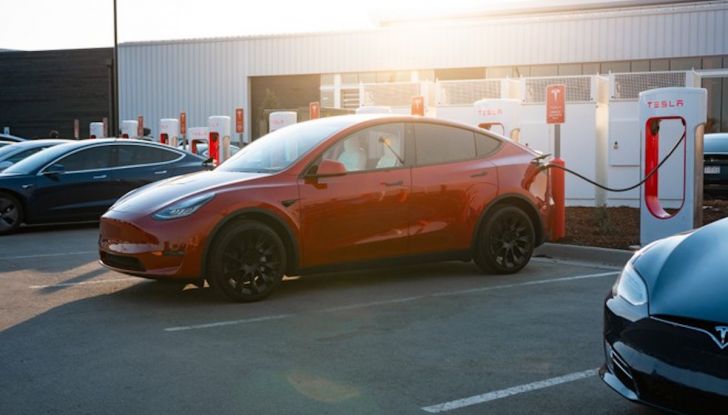 Tesla Supercharger: superate le 50 stazioni in Italia - Foto 2 di 8