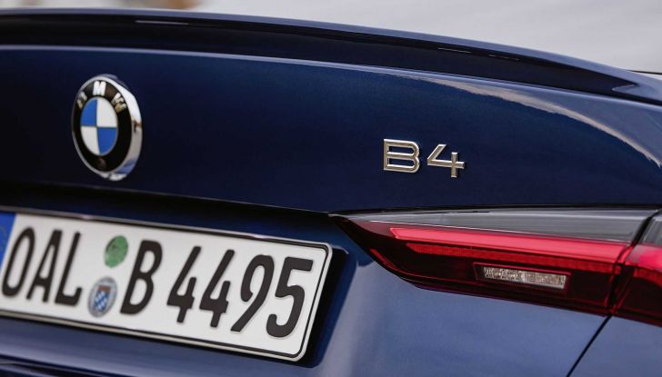 Alpina B4 Gran Coupé: la BMW M4 diventa ancora più sportiva - Foto 13 di 16