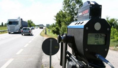 Lo smartphone diventa un autovelox: la polemica dell’app Speedcam Everywhere