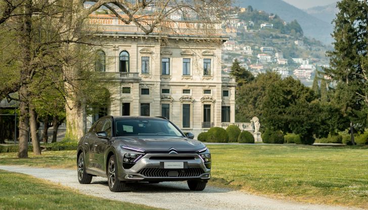 Citroen C5 X: la berlina ad assetto rialzato arriva in Italia da 33.250 Euro - Foto 6 di 21