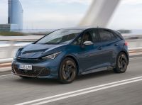 Cupra Born: debutta in Italia la versione e-Boost da 231 cavalli