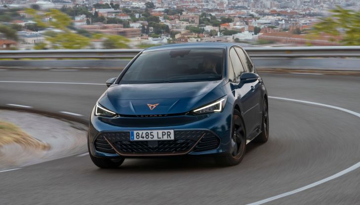 Cupra Born: debutta in Italia la versione e-Boost da 231 cavalli - Foto 6 di 8