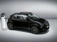 Fiat 500 elettrica: la Prima by Bocelli ha l’impianto audio JBL da 320W