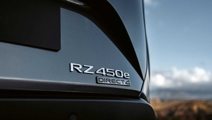 Lexus RZ 450e: il SUV elettrico che strizza l’occhio a Toyota e Subaru - Foto 17 di 24