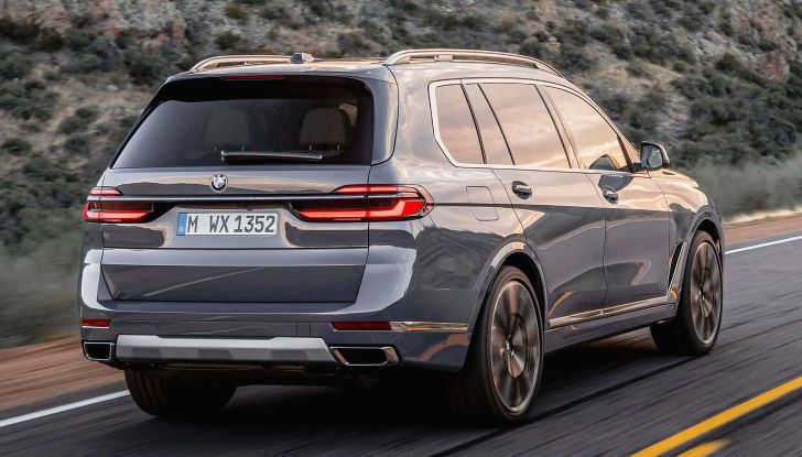 Nuova BMW X7 2022: il restyling di metà carriera è tutto nuovo! - Foto 3 di 16