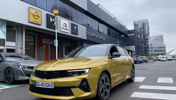 Nuova Opel Astra 2022: online la campagna promozionale dell’ibrida plug-in - Foto 5 di 17