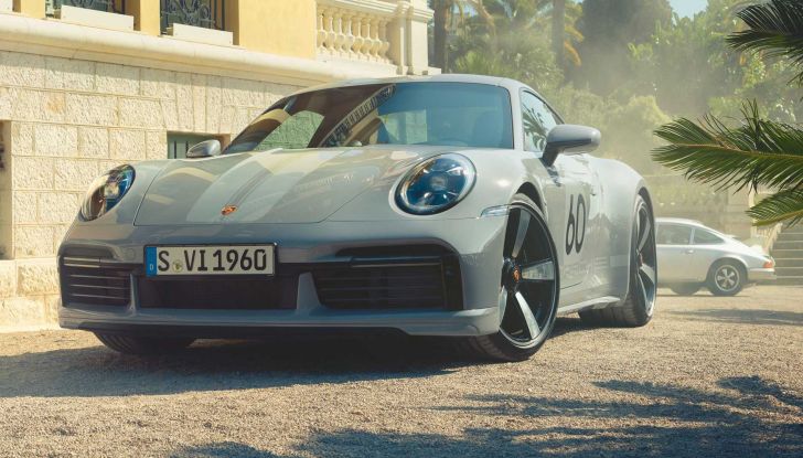 Porsche 911 Sport Classic: con 550 CV la Turbo S passa al cambio manuale - Foto 3 di 18