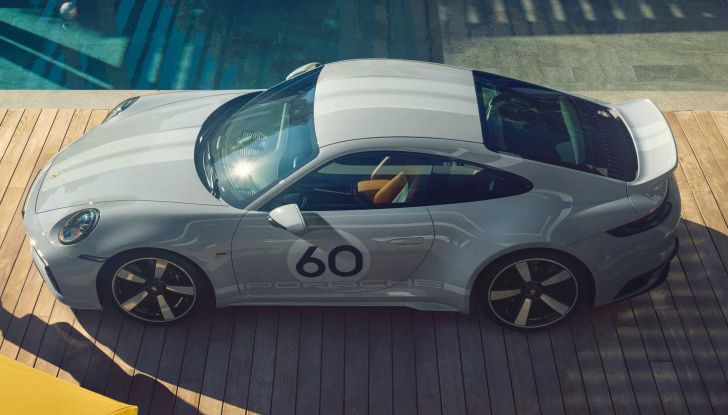 Porsche 911 Sport Classic: con 550 CV la Turbo S passa al cambio manuale - Foto 5 di 18