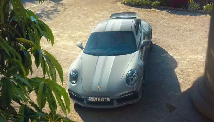Porsche 911 Sport Classic: con 550 CV la Turbo S passa al cambio manuale - Foto 6 di 18
