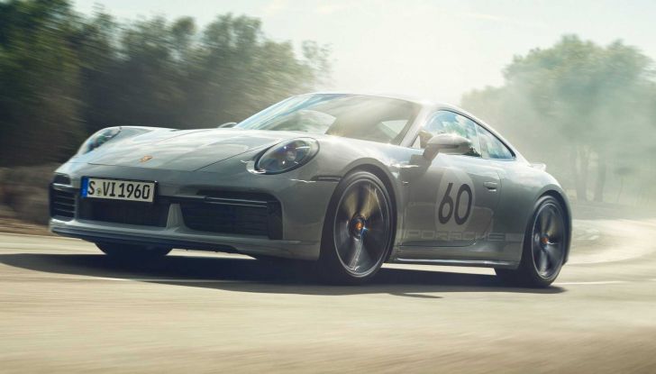 Porsche 911 Sport Classic: con 550 CV la Turbo S passa al cambio manuale - Foto 1 di 18