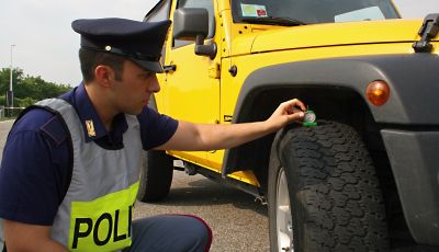Vacanze Sicure 2022: ritornano i controlli di Assogomma sui pneumatici