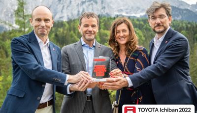Toyota assegna il premio Ichiban 2022 ai suoi migliori Concessionari