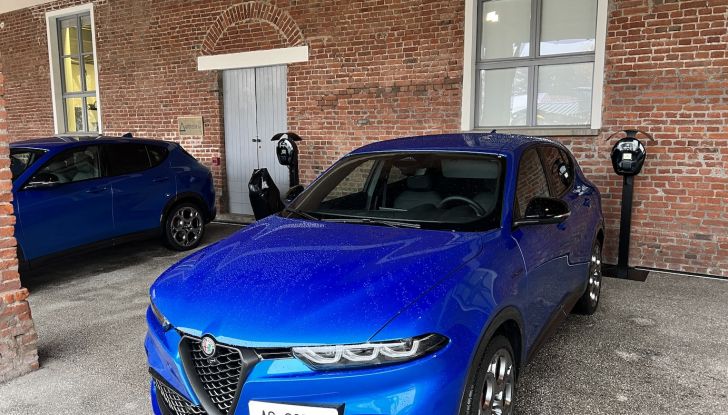 Alfa Romeo Tonale Plug-In Hybrid Q4: prova su strada della versione da 280 CV - Foto 5 di 47