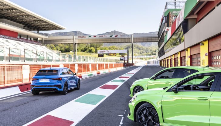 [VIDEO] Audi RS3 Sportback, prova in pista al Mugello: con l’RS Torque Splitter va anche di traverso! - Foto 13 di 28