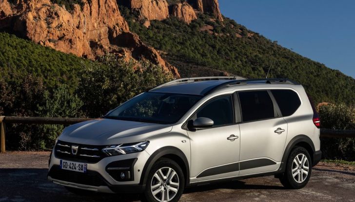 Dacia Jogger: la prova su strada della nuova multispazio in stile “crossover” - Foto 13 di 18