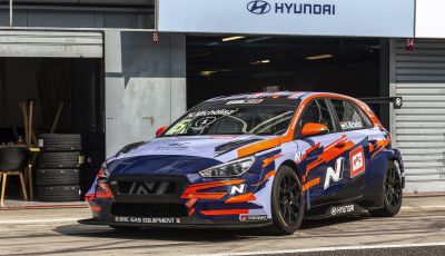 [VIDEO] Hyundai Driving Experience, tutto quello che dovete sapere sui corsi di guida in pista con la gamma N