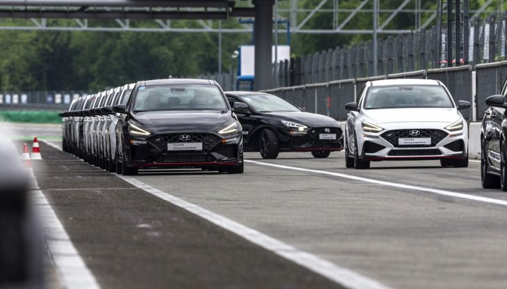 [VIDEO] Hyundai Driving Experience, tutto quello che dovete sapere sui corsi di guida in pista con la gamma N - Foto 22 di 44