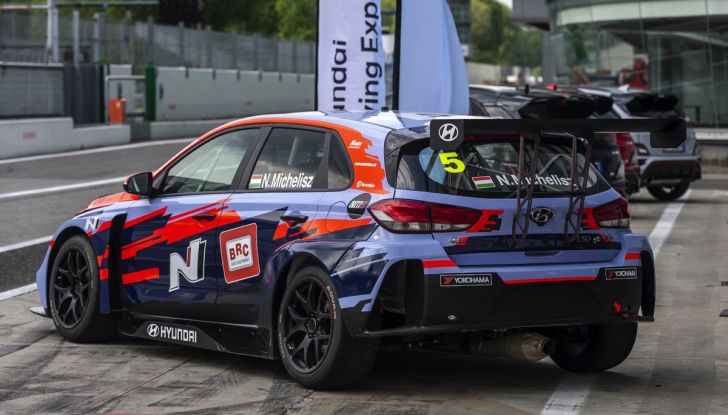 [VIDEO] Hyundai Driving Experience, tutto quello che dovete sapere sui corsi di guida in pista con la gamma N - Foto 2 di 44
