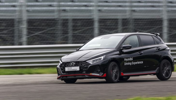 [VIDEO] Hyundai Driving Experience, tutto quello che dovete sapere sui corsi di guida in pista con la gamma N - Foto 39 di 44