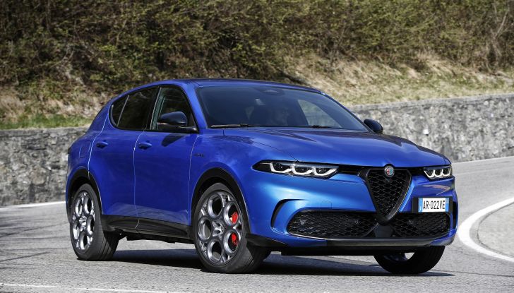 Alfa Romeo Tonale Plug-In Hybrid Q4: prova su strada della versione da 280 CV - Foto 25 di 47