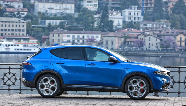 Alfa Romeo Tonale Plug-In Hybrid Q4: prova su strada della versione da 280 CV - Foto 29 di 47