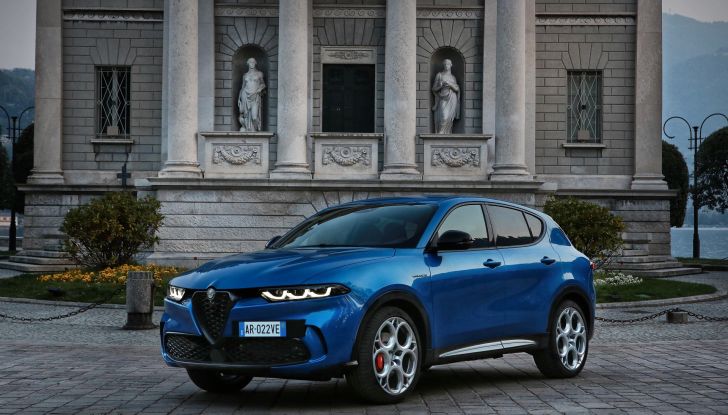 Alfa Romeo Tonale Plug-In Hybrid Q4: prova su strada della versione da 280 CV - Foto 31 di 47