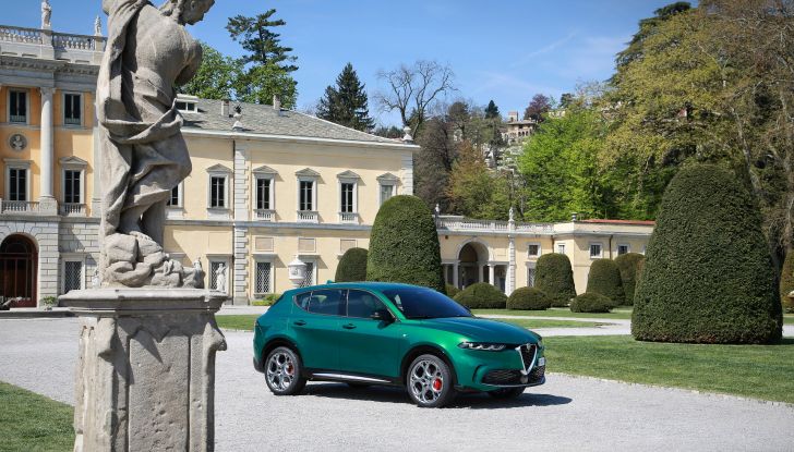 Alfa Romeo Tonale Plug-In Hybrid Q4: prova su strada della versione da 280 CV - Foto 35 di 47