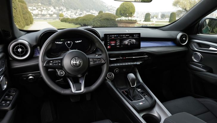 Alfa Romeo Tonale Plug-In Hybrid Q4: prova su strada della versione da 280 CV - Foto 43 di 47