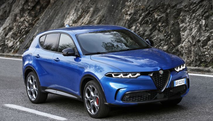 Alfa Romeo Tonale Plug-In Hybrid Q4: prova su strada della versione da 280 CV - Foto 19 di 47