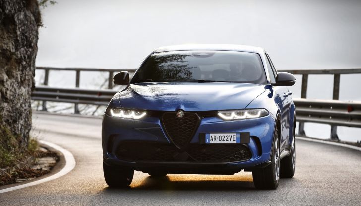 Alfa Romeo Tonale Plug-In Hybrid Q4: prova su strada della versione da 280 CV - Foto 20 di 47