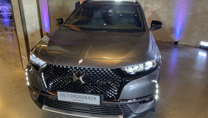 DS3 e DS7 Crossback: ordinabili le limited edition “Toits de Paris” e “Ligne Noire” - Foto 7 di 17