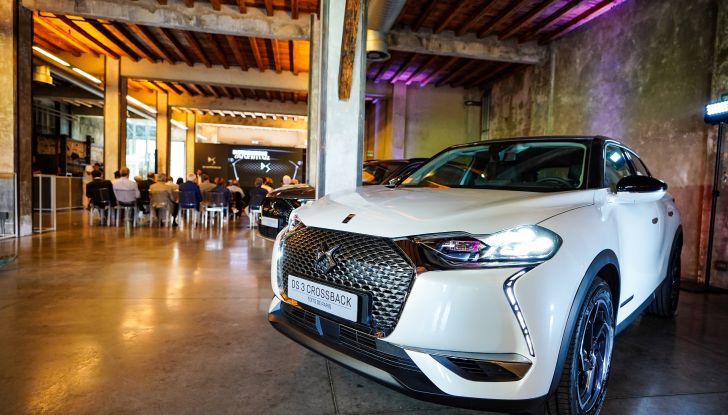 DS3 e DS7 Crossback: ordinabili le limited edition “Toits de Paris” e “Ligne Noire” - Foto 6 di 17
