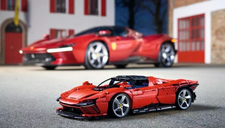 Qual è la Ferrari fatta di LEGO più esclusiva di sempre? - Foto 2 di 9