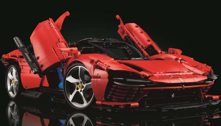 Qual è la Ferrari fatta di LEGO più esclusiva di sempre? - Foto 3 di 9