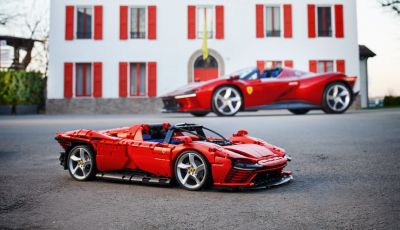 LEGO Ferrari Daytona SP3: con 3.778 mattoncini si può costruire a casa!