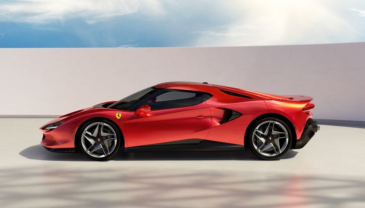 Come si diventa clienti Ferrari? Acquistarne una non è così semplice… - Foto 4 di 11