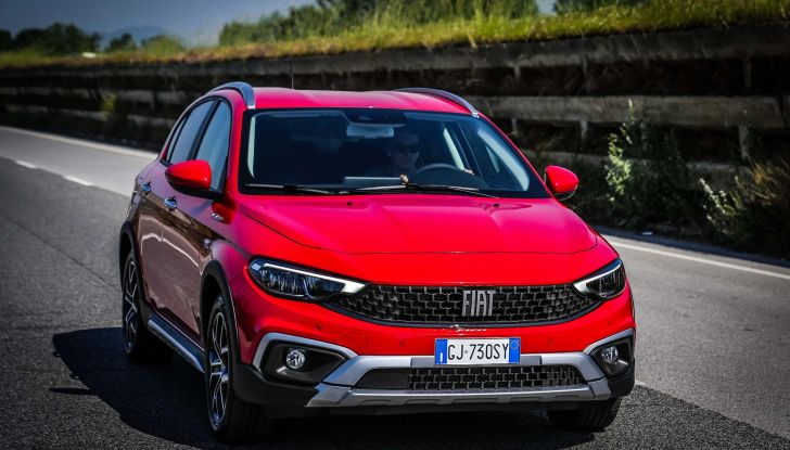 Fiat Tipo Hybrid 2022: la prova su strada del nuovo ibrido da 130 CV - Foto 5 di 18