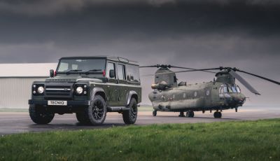 Land Rover Defender: la versione di Tecniq omaggia il Chinook della RAF