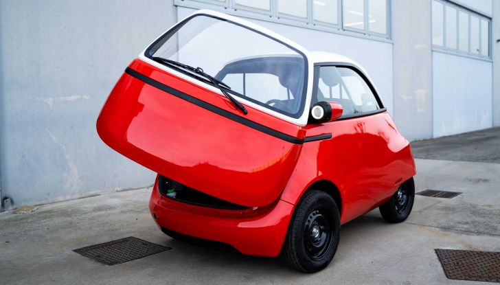 Microlino, versioni, motori e prezzi del quadriciclo leggero elettrico - Foto 5 di 10