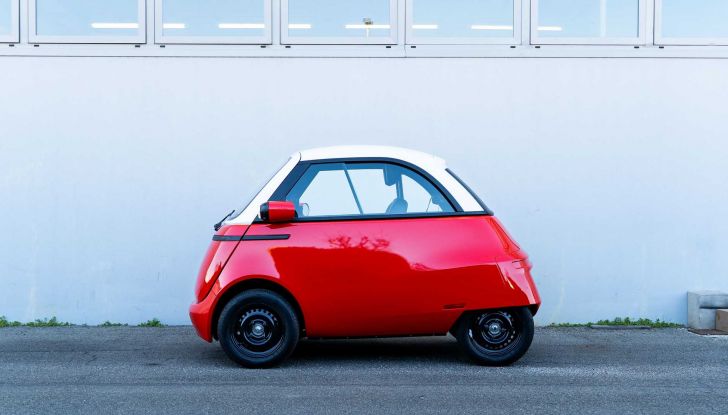 Microlino, versioni, motori e prezzi del quadriciclo leggero elettrico - Foto 7 di 10
