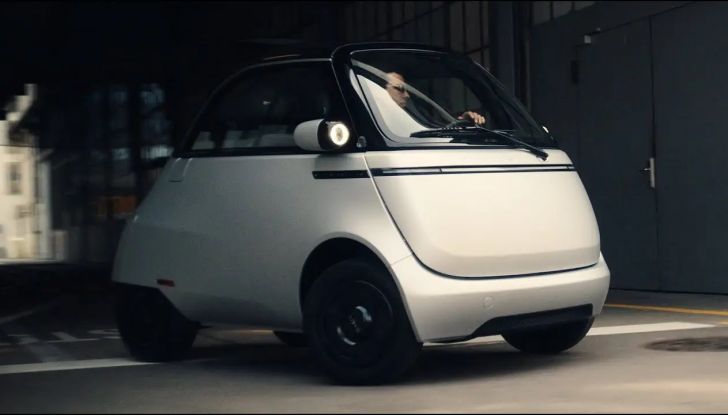 Microlino, versioni, motori e prezzi del quadriciclo leggero elettrico - Foto 1 di 10
