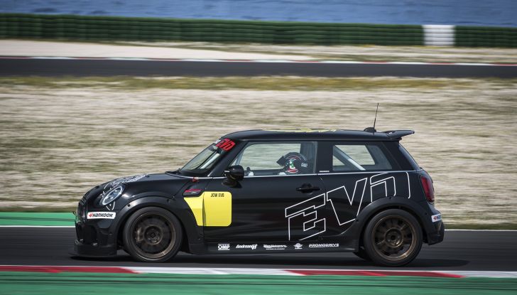 Mini Challenge 2022: tutto pronto per l’11° edizione con la categoria EVO - Foto 9 di 18