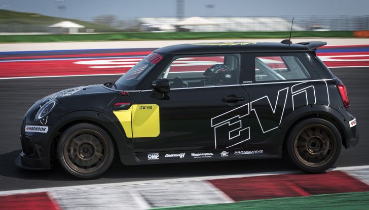 Mini Challenge 2022: tutto pronto per l’11° edizione con la categoria EVO - Foto 10 di 18
