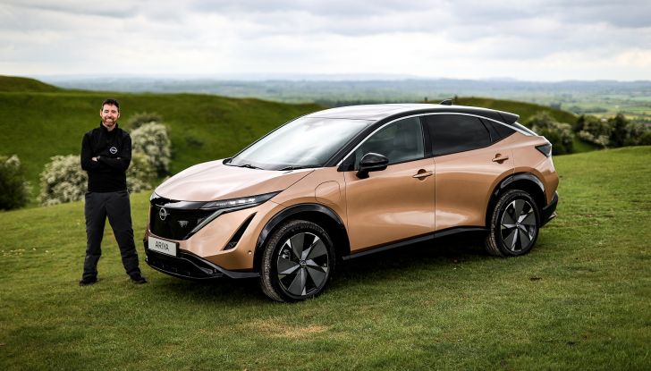 Nissan Ariya, il primo SUV a viaggiare dal Polo Nord al Polo Sud - Foto 6 di 8