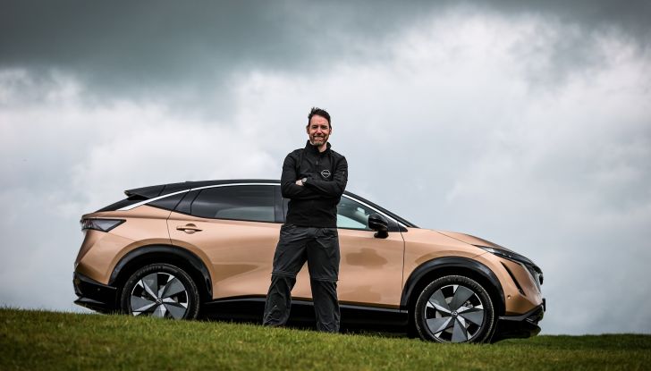 Nissan Ariya, il primo SUV a viaggiare dal Polo Nord al Polo Sud - Foto 7 di 8