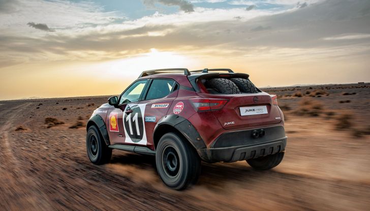 Nissan Juke Hybrid: il prototipo Rally Tribute a tutta velocità nel deserto! - Foto 7 di 14
