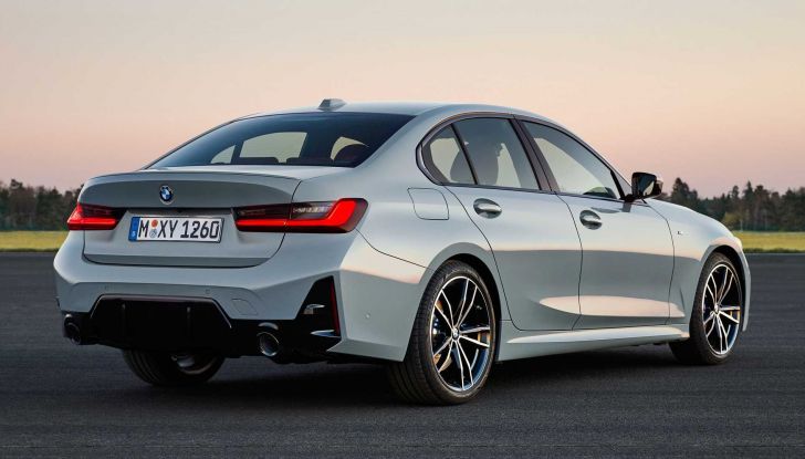 Nuova BMW Serie 3 2022: il restyling è ancora più raffinato e tecnologico - Foto 2 di 17